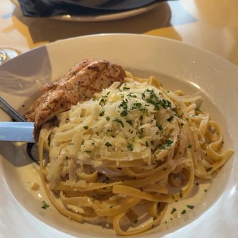 Cappeletti's - Chicken Fettuccini Alfredo - Italian Near Me - St. George, Utah
