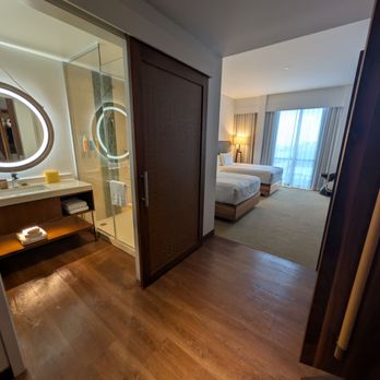 Hyatt Centric Waikiki Beach - Hotels Near Me - Honolulu, Hawaii Hyatt Centric Waikiki Beach - Hotels Near Me - Honolulu, Hawaii