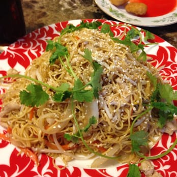Miss Hot Cafe - Hong Kong Noodles with Chicken. - Chinese Near Me - Buffalo, New York