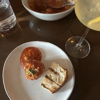 Glorietta Trattoria - Meatballs alla Nonna 3 - Italian Near Me - Jackson, Wyoming Glorietta Trattoria - Meatballs alla Nonna 3 - Italian Near Me - Jackson, Wyoming