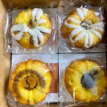 Mo’s Bundt Cakes - four different types of bundts - Desserts Near Me - Miami, Florida Mo’s Bundt Cakes - four different types of bundts - Desserts Near Me - Miami, Florida