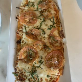 Bulla Gastrobar - Margherita Flatbread - Gastropubs Near Me - Winter Park, Florida Bulla Gastrobar - Margherita Flatbread - Gastropubs Near Me - Winter Park, Florida