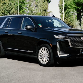Peak Limo - Cadillac Escalade SUV Exterior - Limos Near Me - Matthews, North Carolina Peak Limo - Cadillac Escalade SUV Exterior - Limos Near Me - Matthews, North Carolina