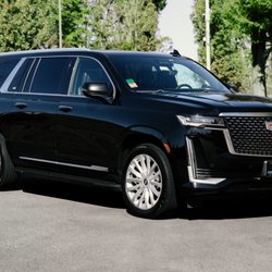 Peak Limo - Cadillac Escalade SUV Exterior