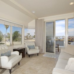 Luther's Vacation Rentals - 3674 Bayside Walk Living Room