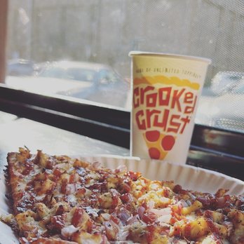 Crooked Crust Pizza - BBQ chicken and crème soda. (Ice machine wasn't working ) - Pizza Near Me - Denton, Texas Crooked Crust Pizza - BBQ chicken and crème soda. (Ice machine wasn't working ) - Pizza Near Me - Denton, Texas