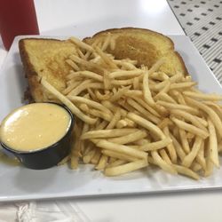Steak ’n Shake - Friscomelt and cheese fries Frisco Melt Combo