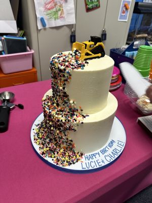 Charm City Cakes by null