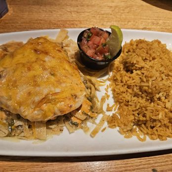 Applebee's Grill + Bar - Fiesta Lime Chicken - American Near Me - Bradenton, Florida Applebee's Grill + Bar - Fiesta Lime Chicken - American Near Me - Bradenton, Florida