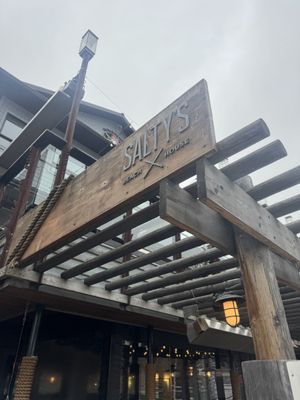 Salty's Beach House by null