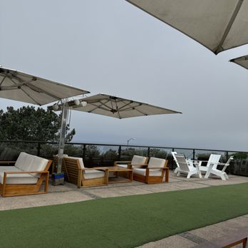 Paris En Rose - Common sitting area - Cafes Near Me - Del Mar, California Paris En Rose - Common sitting area - Cafes Near Me - Del Mar, California