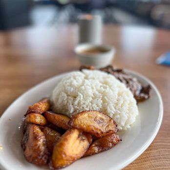 La Cocina de Mama - Dominican Near Me - Jamestown, North Carolina La Cocina de Mama - Dominican Near Me - Jamestown, North Carolina
