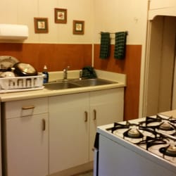 Mounthaven Resort - The full kitchen... well minus microwave.