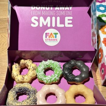 Fat Straws BOBA & Mochi Donuts - Mochi donuts- Mid-Autumn Festival box set of 6! - Bubble Tea Near Me - Richardson, Texas