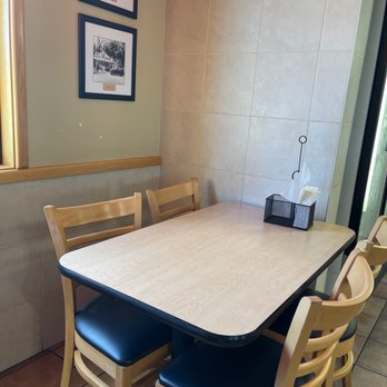 Dairy Queen Grill & Chill - Interior seating - Ice Cream & Frozen Yogurt Near Me - Salem, Arkansas Dairy Queen Grill & Chill - Interior seating - Ice Cream & Frozen Yogurt Near Me - Salem, Arkansas