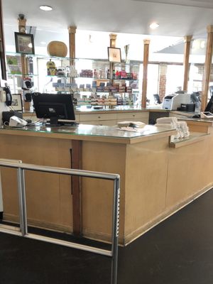 Easton Gym Co by null