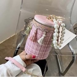 Gems Ensumbles - Women Pearl cross body Bag
$25US