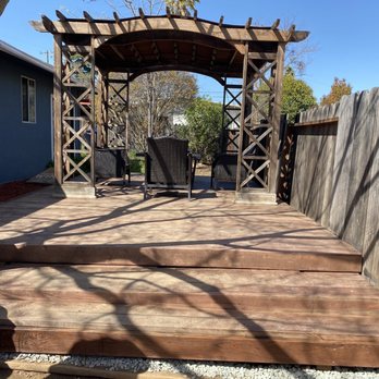 Handy Chris - Finished deck (dirty from our dog paw prints!) - Flooring Near Me Handy Chris - Finished deck (dirty from our dog paw prints!) - Flooring Near Me