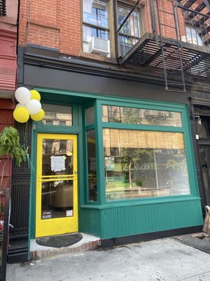 Larry’s Ca Phe by null