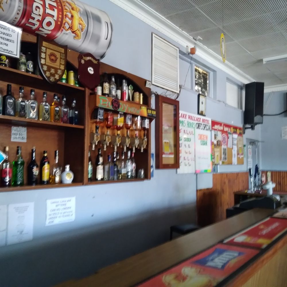 Lake Wallace Hotel - Hotels Near Me - Edenhope, VIC Lake Wallace Hotel - Hotels Near Me - Edenhope, VIC