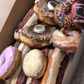 YoYo Donuts - Maple Bacon Long & more - Donuts Near Me - Minnetonka, Minnesota YoYo Donuts - Maple Bacon Long & more - Donuts Near Me - Minnetonka, Minnesota