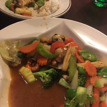 Siam Spice - Cashew chicken - Thai Near Me - Daytona Beach, Florida Siam Spice - Cashew chicken - Thai Near Me - Daytona Beach, Florida