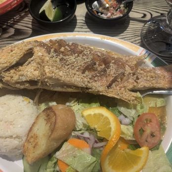 Mariscos Miramar - huachinango con ajo (red snapper-fried) - Mexican Near Me - Villa Park, Illinois Mariscos Miramar - huachinango con ajo (red snapper-fried) - Mexican Near Me - Villa Park, Illinois