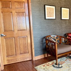 Berg Endodontics - Waiting area