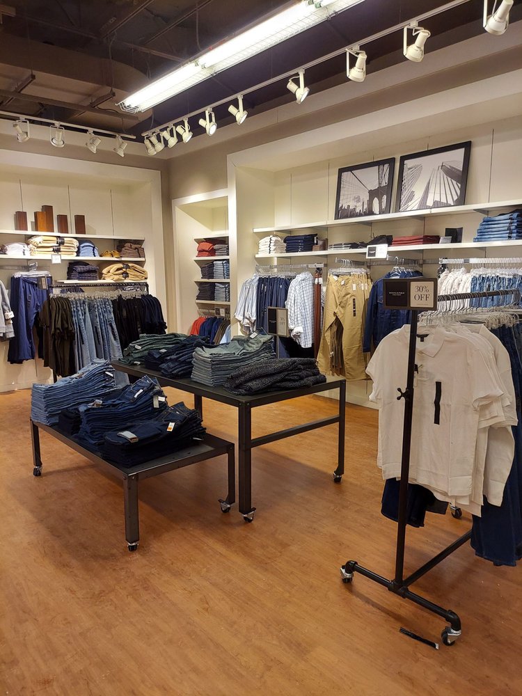Banana Republic Factory Store Logo