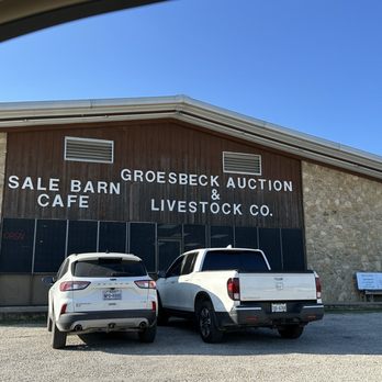 Billy B's - Exterior - Comfort Food Near Me - Groesbeck, Texas