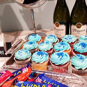 Bluemercury - Free champagne and treats to celebrate the company's 16th anniversary - Cosmetics & Beauty Supply Near Me - Woodmere, Ohio