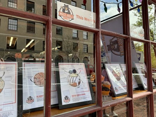 Mass Hole Donuts by null Mass Hole Donuts by null