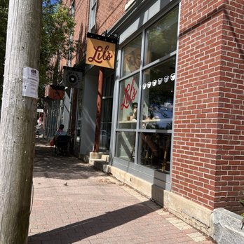 Lil's Café - Coffee & Tea Near Me - Kittery, Maine Lil's Café - Coffee & Tea Near Me - Kittery, Maine