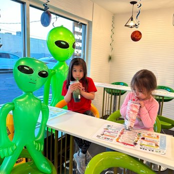 E T Tea & Popcorn Chicken - Alien takeover - Bubble Tea Near Me - Mesa, Arizona E T Tea & Popcorn Chicken - Alien takeover - Bubble Tea Near Me - Mesa, Arizona