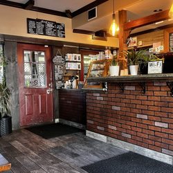 Shady Coffee & Tea - Front counter