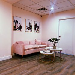 Beauty By Yiyus - Waiting area