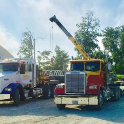 Red's Rollen Garage - Red's has been your auto towing and recovery specialists for more than 20 years. We operate light, medium and heavy duty tow ...