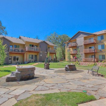 Green Acres Landscape - a patio area with a fire pit - Landscaping Near Me - Salem, Oregon Green Acres Landscape - a patio area with a fire pit - Landscaping Near Me - Salem, Oregon