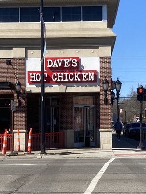 Dave's Hot Chicken by null