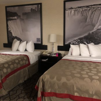 Ramada by Wyndham - Hotels Near Me - Niagara Falls, Ontario