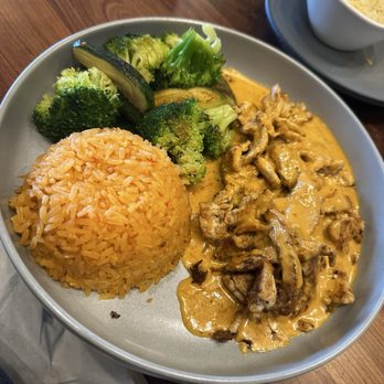 Altos De Jalisco - Pollo Chipotle - Mexican Near Me - Hagerstown, Maryland