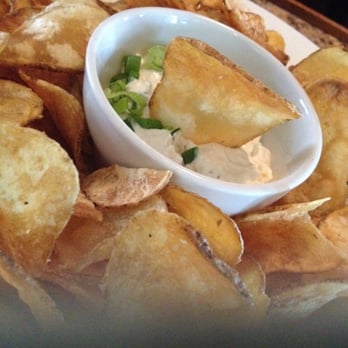 Glenwillow Grille - Chips and dip - American Near Me - Solon, Ohio Glenwillow Grille - Chips and dip - American Near Me - Solon, Ohio