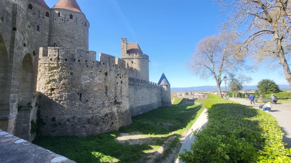 Château et remparts de la cité de Carcassonne by null
