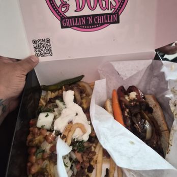 Papas & Dogs - Its a dog with the best fries try it u will love it - Hot Dogs Near Me - Paramount, California Papas & Dogs - Its a dog with the best fries try it u will love it - Hot Dogs Near Me - Paramount, California
