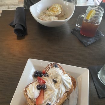 The Rustic Spoon - French toast & eggs Benny - Breakfast & Brunch Near Me - Virginia Beach, Virginia
