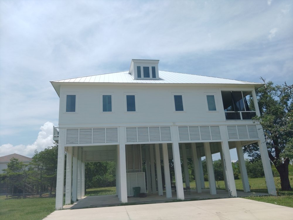 Slide of Mississippi Roofing and Construction