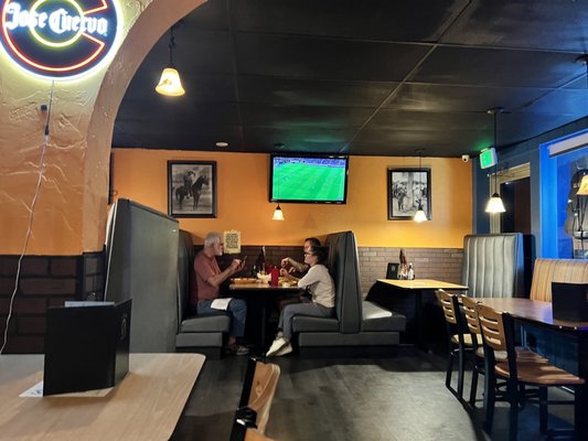 7 Leguas Mexican Grille by null
