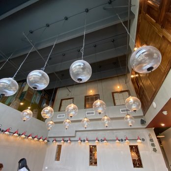Qing Mu - Interior - Noodles Near Me - Honolulu, Hawaii