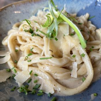 Larch - Cacio e pepe - Pasta Shops Near Me - Leavenworth, Washington Larch - Cacio e pepe - Pasta Shops Near Me - Leavenworth, Washington