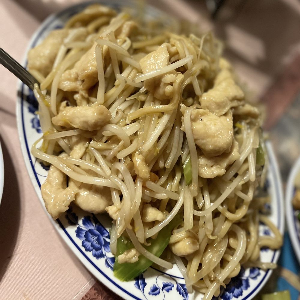 Hop Sing Palace - Chicken Chow Mein, a classic! - Chinese Near Me - Folsom, California